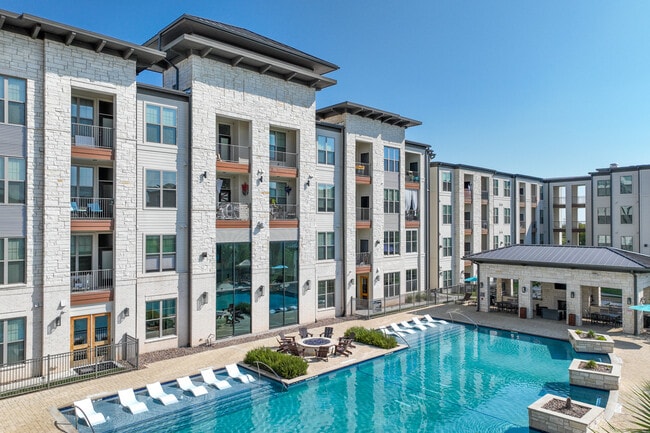 Mustang Ridge Apartments in Weatherford, TX - Building Photo - Building Photo