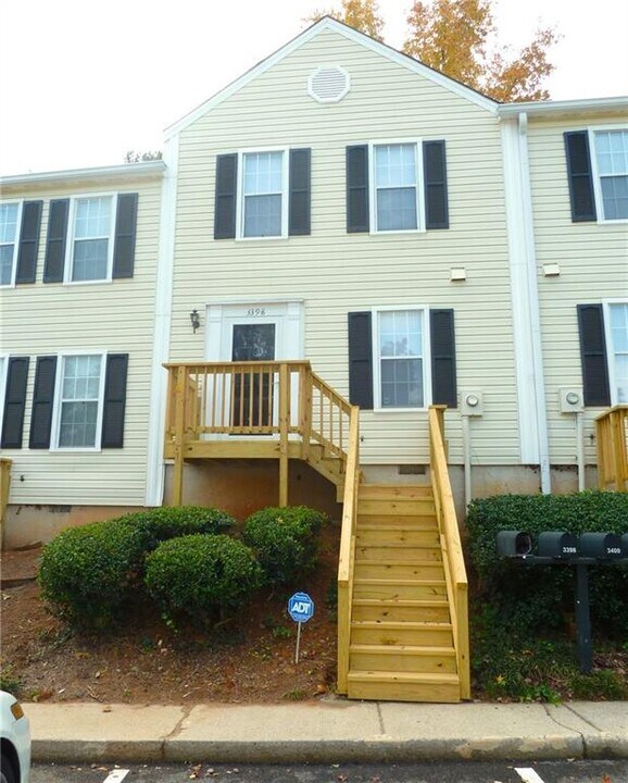 3398 Misty Harbor Trail in Doraville, GA - Building Photo