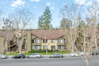 Parkwood Knoll in Highland, CA - Building Photo - Building Photo