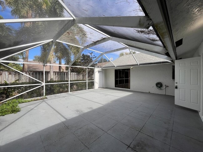 1543 Hawthorne Pl in Wellington, FL - Building Photo - Building Photo
