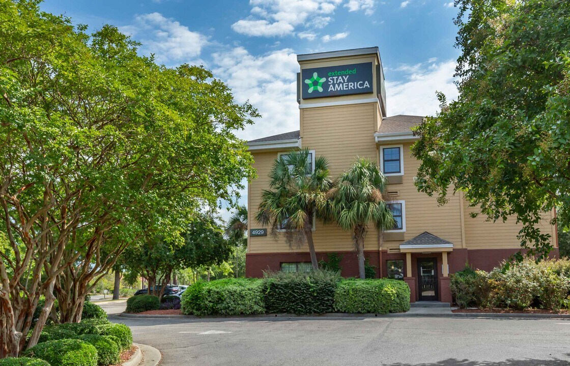 Furnished Studio-Wilmington - New Centre D in Wilmington, NC - Foto de edificio