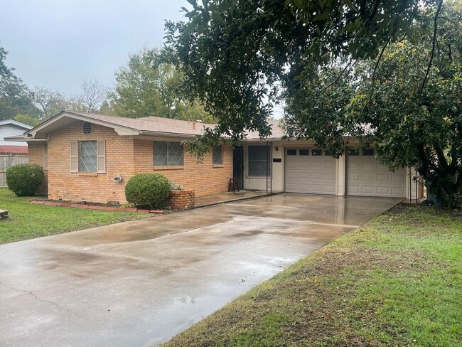 property at 2014 S 45th St