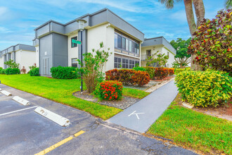 511 Piedmont K in Delray Beach, FL - Building Photo - Building Photo