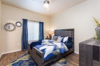 The Flats at Ridgeview in Las Cruces, NM - Foto de edificio - Building Photo