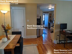 18 Cherry St in Somerville, MA - Building Photo - Building Photo