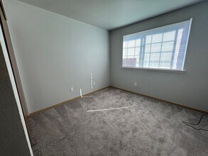 207 Kansas St SW in Orting, WA - Building Photo - Building Photo