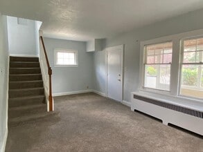 670 McKinley St in Bedford, OH - Building Photo - Building Photo