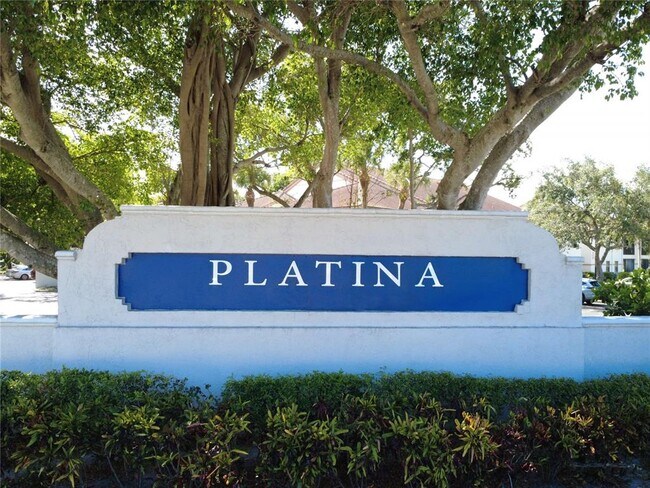 5157 Floria Way in Boynton Beach, FL - Building Photo - Building Photo