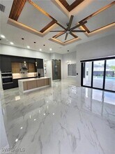 327 NE 9th Terrace in Cape Coral, FL - Building Photo - Building Photo