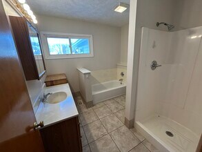 130 Walnut St in Gibson City, IL - Foto de edificio - Building Photo