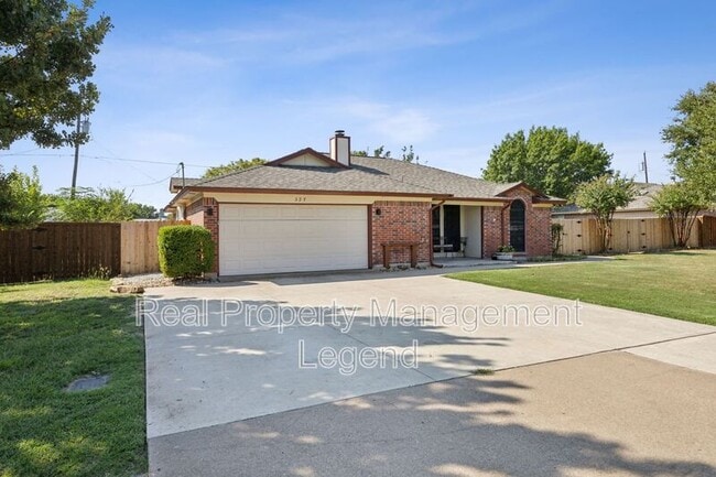 327 Alyse Rd in Roanoke, TX - Building Photo - Building Photo