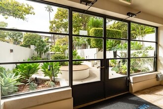 San Vicente Tower in Santa Monica, CA - Building Photo - Building Photo