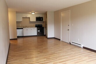 14 Mayberry Dr in Westborough, MA - Building Photo - Building Photo