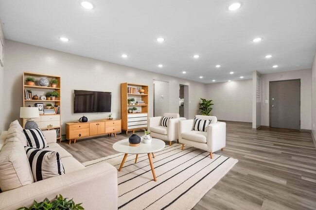 StoneGate Apartments