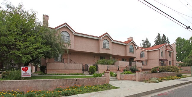 1017-1021 Golden West Ave in Arcadia, CA - Foto de edificio - Building Photo