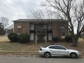 1501 Barrington Rd NW in Huntsville, AL - Building Photo - Building Photo