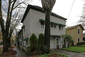 1006 U St in Sacramento, CA - Building Photo - Building Photo