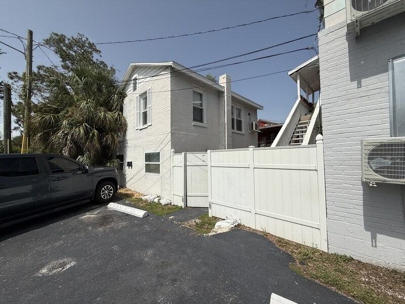 711 18th Ave S in St. Petersburg, FL - Building Photo