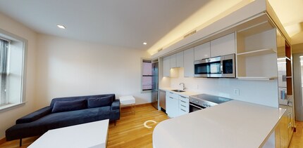 121 Auburn St, Unit 2 in Cambridge, MA - Foto de edificio - Building Photo