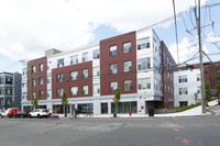 Union Square in Somerville, MA - Foto de edificio - Building Photo