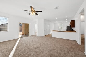 6321 S Crescent Peak Dr in Tucson, AZ - Building Photo - Building Photo