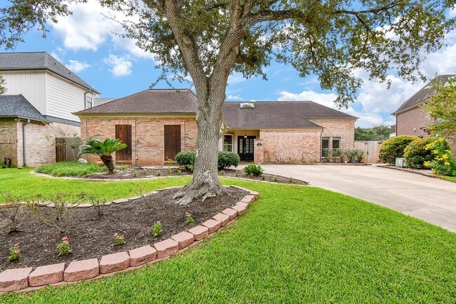 property at 1231 Creekford Cir