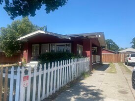 1528 N Waterman Ave, Unit Studio