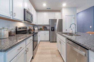 Preserve at Poinciana in Kissimmee, FL - Foto de edificio - Interior Photo