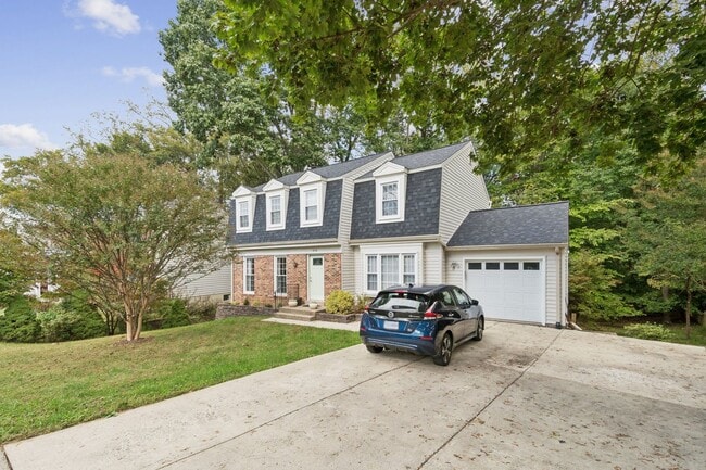 9116 Meadow Rue Ln in Annandale, VA - Building Photo - Building Photo