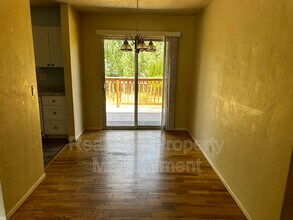 660 Lit Way in Ashland, OR - Building Photo - Building Photo