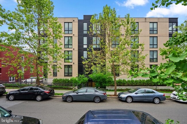 property at 1380 Quincy St NW
