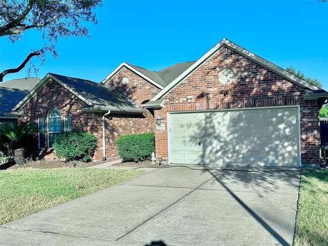 2014 Pinecreek Pass Ln in Katy, TX - Foto de edificio - Building Photo