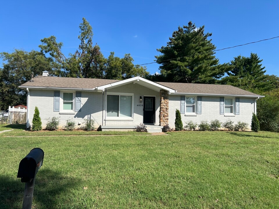 4020 Ames Dr in Nashville, TN - Foto de edificio