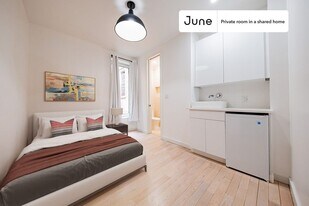 Room in Shared 4 bed/4 bath home in Brooklyn, NY - Building Photo