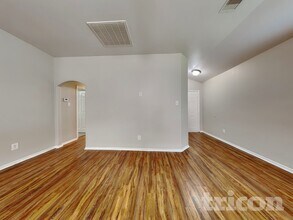 20406 Clydesdale Ridge Dr, Unit 111 in Humble, TX - Building Photo - Building Photo