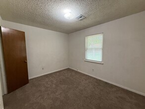 112 W Delmar St in Broken Arrow, OK - Building Photo - Building Photo