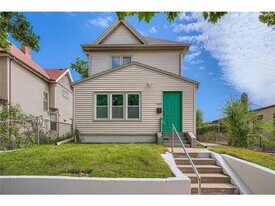 610 Fairview Ave N in St. Paul, MN - Building Photo