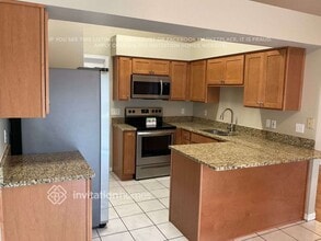 1002 Peachwood Dr in Brandon, FL - Building Photo - Building Photo