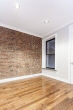 16 E 116th St in New York, NY - Building Photo - Building Photo