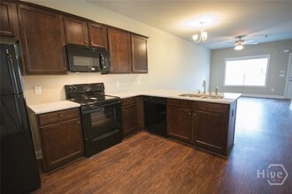 232 Epps Bridge Rd in Athens, GA - Building Photo - Building Photo