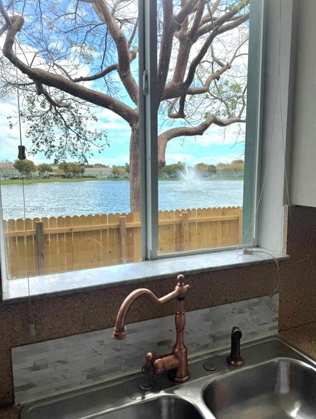 2525 SE 14th Ave in Homestead, FL - Building Photo - Building Photo