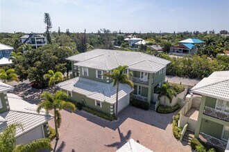 357 Tierra Mar Ln in Siesta Key, FL - Building Photo - Building Photo