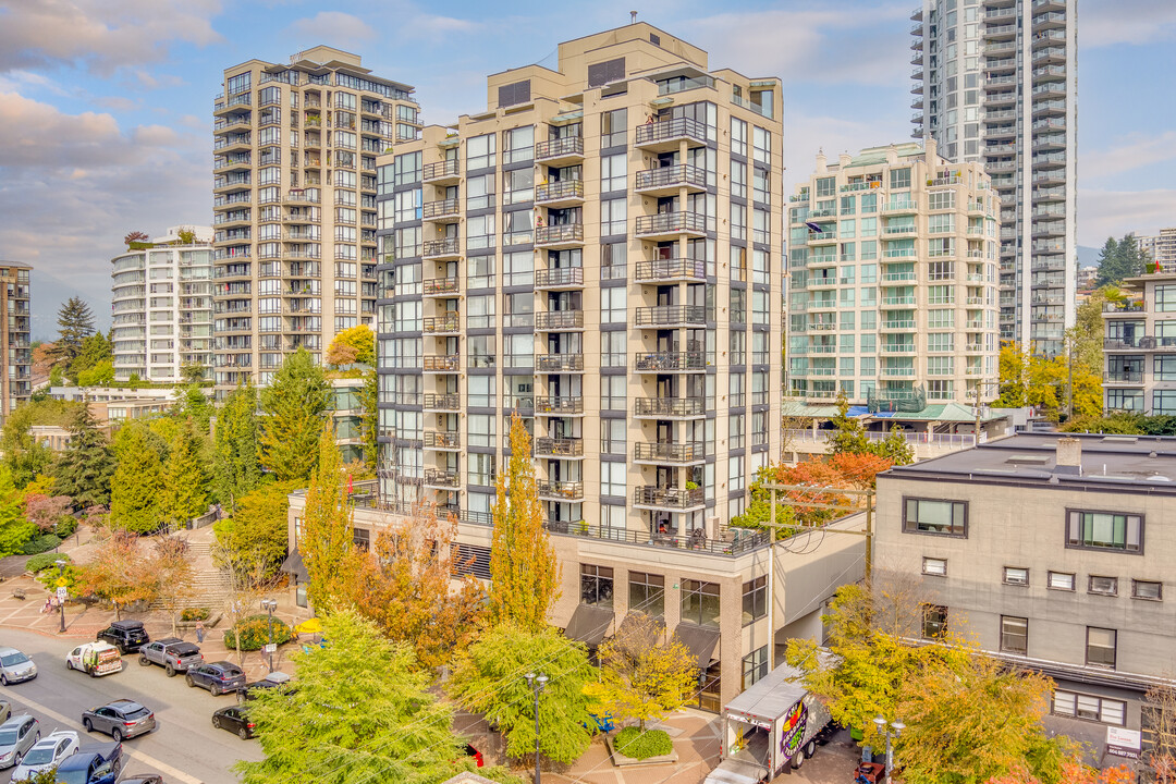 The Q in North Vancouver, BC - Building Photo