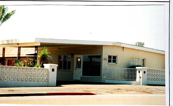 Circle J/R Apartments in Wickenburg, AZ - Foto de edificio