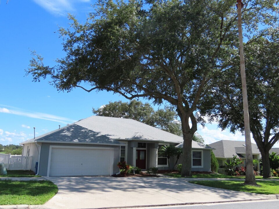1623 Nightfall Dr in Clermont, FL - Building Photo