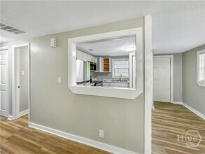 815 E Waldburg St in Savannah, GA - Building Photo - Building Photo