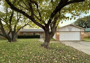 5721 Carolyn Dr in Fort Worth, TX - Building Photo