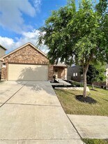 10233 Crescendo Ln in Austin, TX - Building Photo