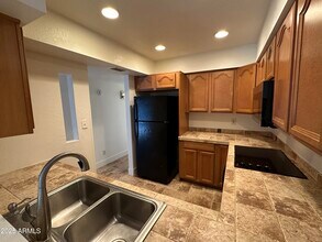 924 S Hacienda Dr in Tempe, AZ - Building Photo - Building Photo