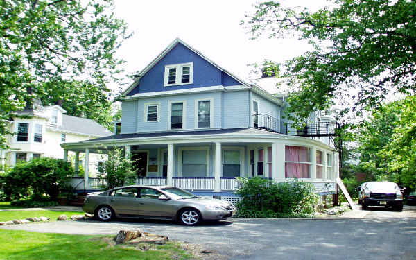 136 Lincoln St in Montclair, NJ - Building Photo - Building Photo